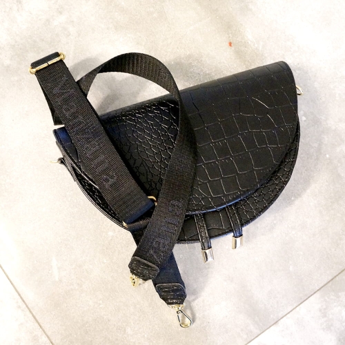 Półksiężyc listonoszka manzana torebki fabiolaDSC00289.JPG