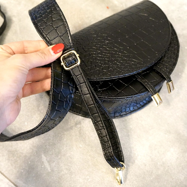 Półksiężyc listonoszka manzana torebki fabiolaDSC00285.JPG