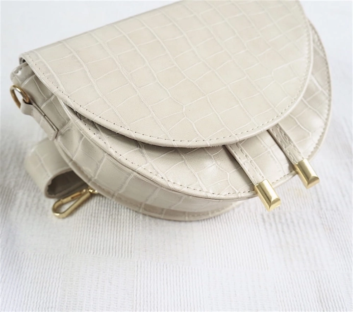 manzana listonoszka nude krokodyl ROZ SDSC00964.jpg