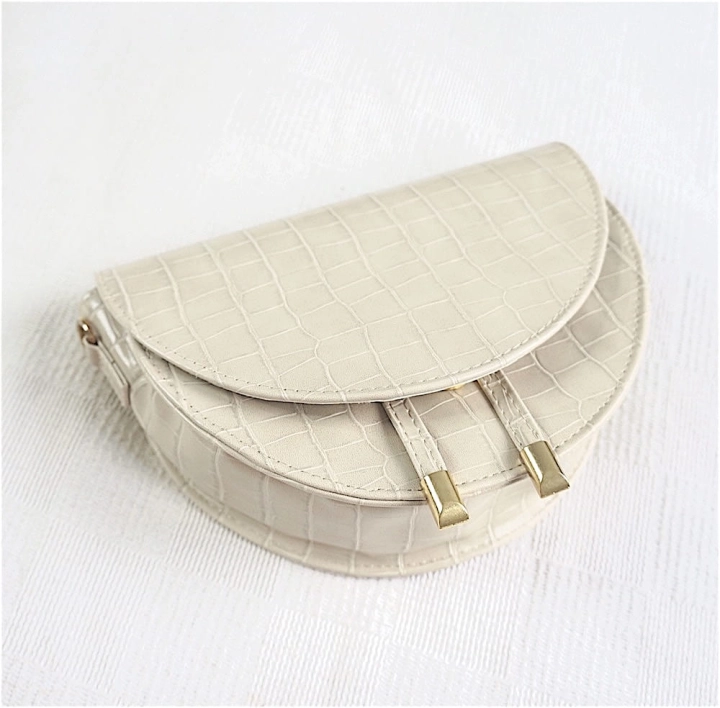 manzana listonoszka nude krokodyl ROZ SDSC00969.jpg