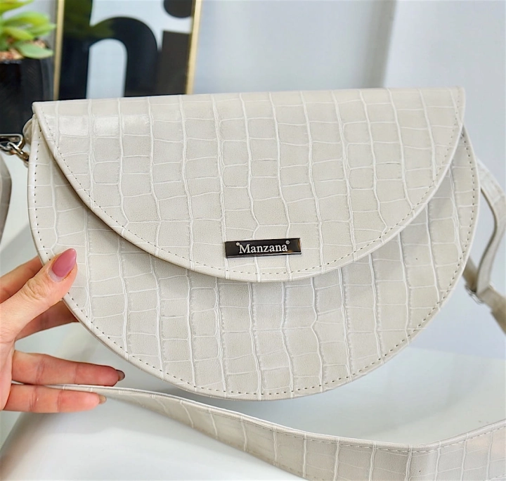 manzana polksiezyc nude klasyczna 1 .jpg