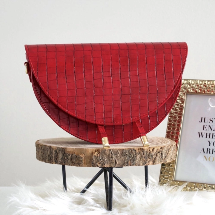 czerony krokodyla podkowa listonoszka 1.jpg