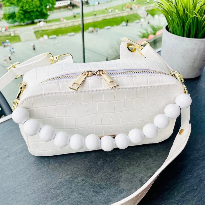 manzana biala listonoszka korale recznie szyta skora_5.jpg