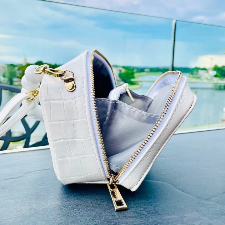 manzana biala listonoszka korale recznie szyta skora_13.jpg