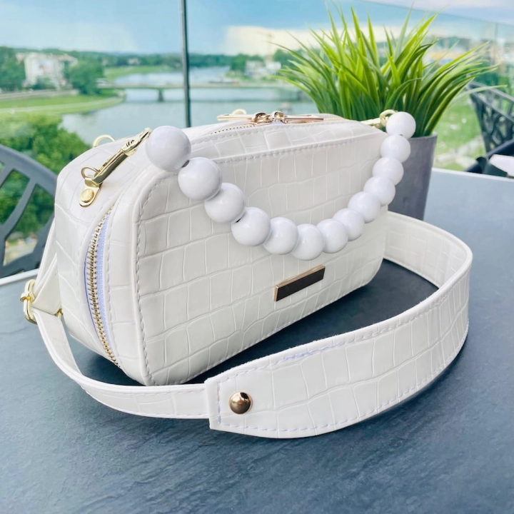 manzana biala listonoszka korale recznie szyta skora_17.jpg