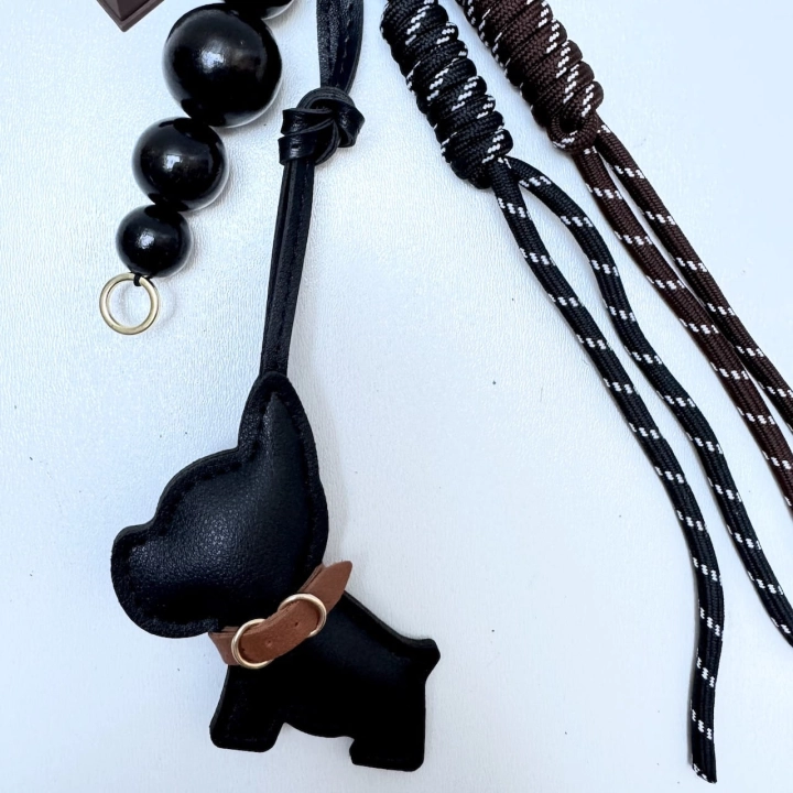 zawieszka buldog francuski  czarny manzana 2.JPG