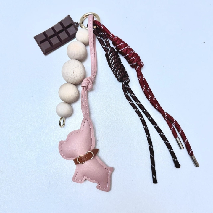 zawieszka buldog francuski rozowy manzana 4.JPG