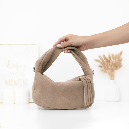 Torebka Manzana 100% naturalna skóra zamszowa Ręcznie szyta | Made in Poland Kolor nude – hit sezonu 2025