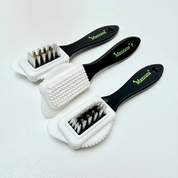 szczotka-do-zamszu-manzana-2w1-włosie-i-guma.jpg