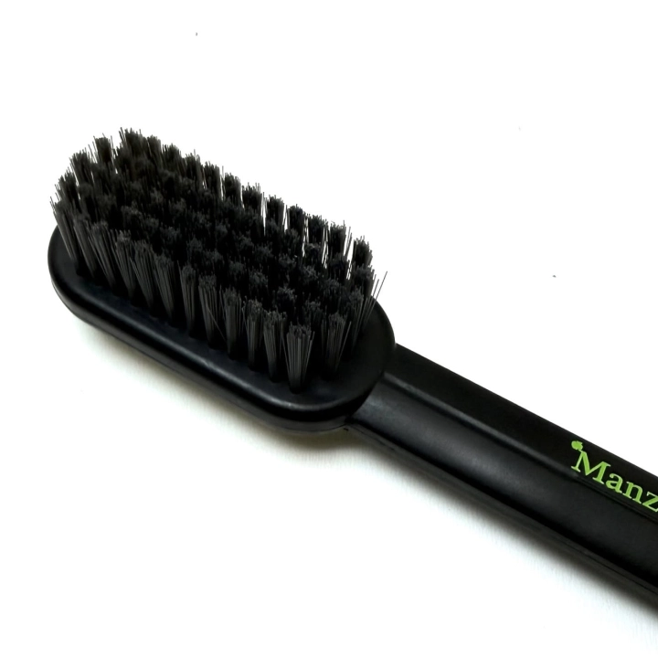 duza-szczotka-do-zamszu-manzana-detal-wlosia.jpg