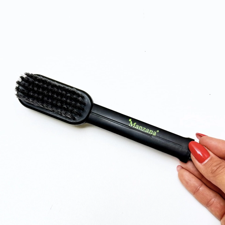 szczotka-do-zamszu-manzana-wlosie-czyszczace-duza.jpg